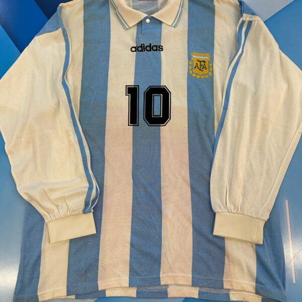 Camiseta mangas largas de la seleccion argentina 1994 10 maradona talle 4 imperdible tenela!!!!! 💵🎉✔️💣