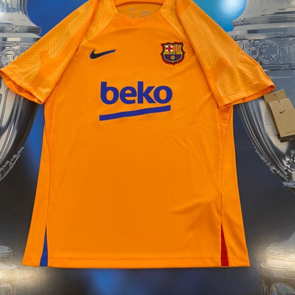 Remera de entrenamiento del fc barcelona talle M imperdible tenela!!!!! 💵🎉✔️💣