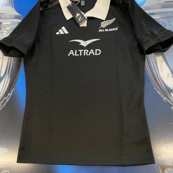 Camiseta de los all black talle M imperdible tenela!!!!! 💵🎉✔️💣