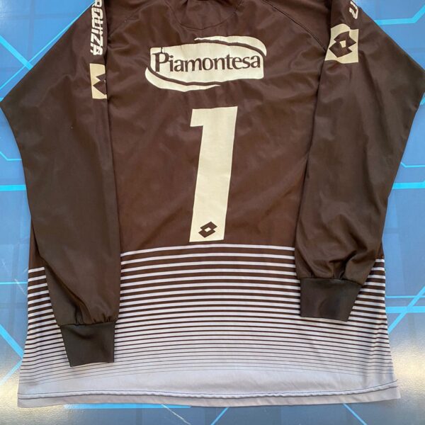 Buzo de arquero de belgrano 1 talle XL imperdible tenela!!!!! 💵🎉✔️💣