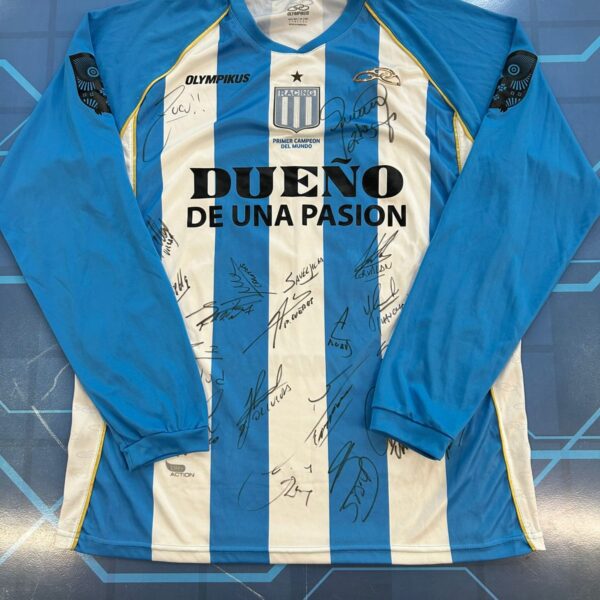 Camiseta mangas largas de racing club utileria 28 talle L imperdible tenela!!!!! 💵🎉✔️💣