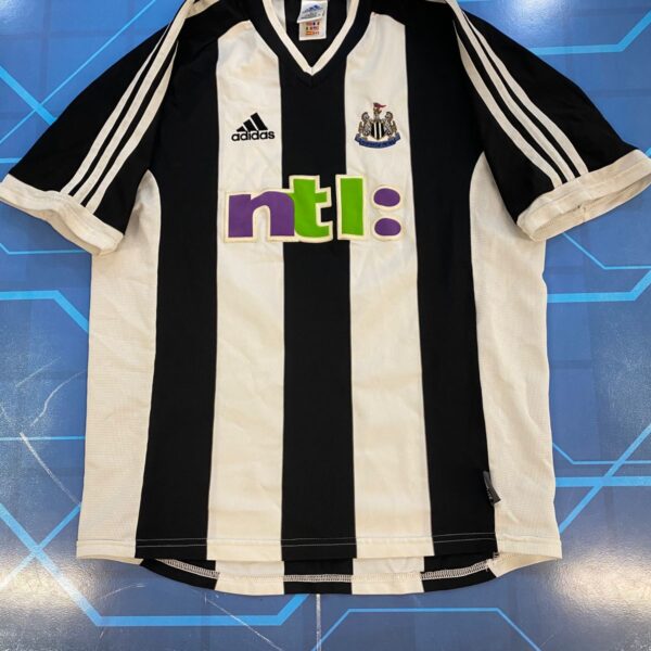 Camiseta del new castle 9 shearer talle M