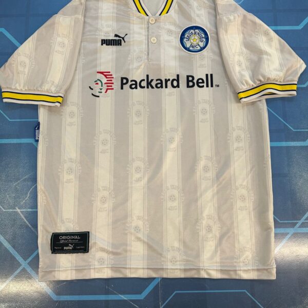 Camiseta del leeds 1996 1998 9 talle 2