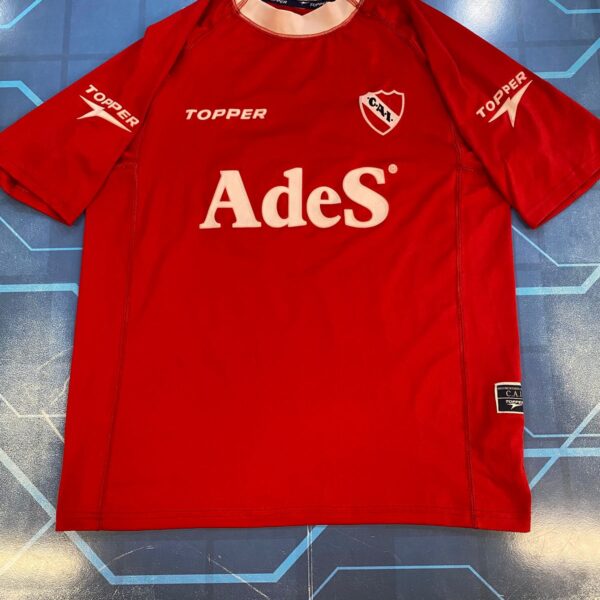 Camiseta de independiente 2000 2001 19 nro pintura talle XL