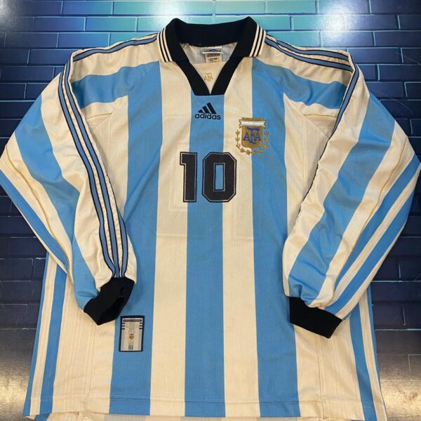 Camiseta mangas largas de la seleccion argentina usada por el burrito  10 ortega amistoso previo al mundial  1998 vs  irlanda talle L
