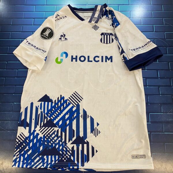 Camiseta de talleres copa libertadores 2025 33 reynoso talle L