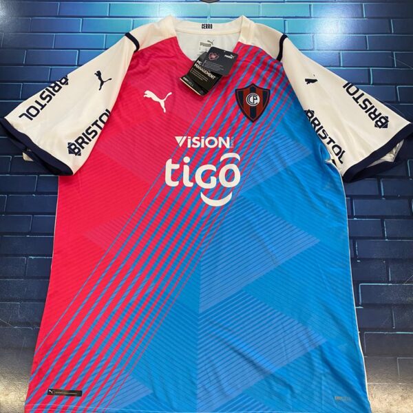 Camiseta de  cerro porteño 22 talle XL