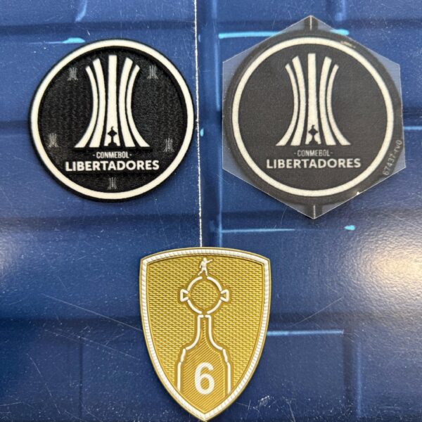 Set parches libertadores 2024 participación + 6 copas imperdible tenela!!!!! ✔️