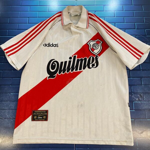 Camiseta de river plate 1996 8 talle 2