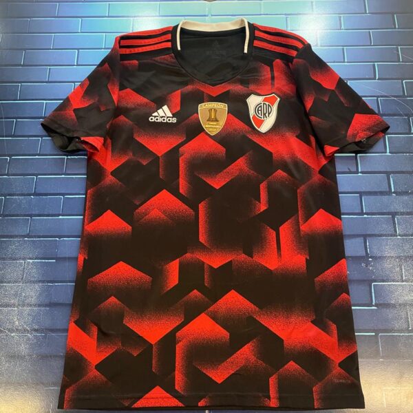 Camiseta alternativa de river plate 2019 24 perez talle S