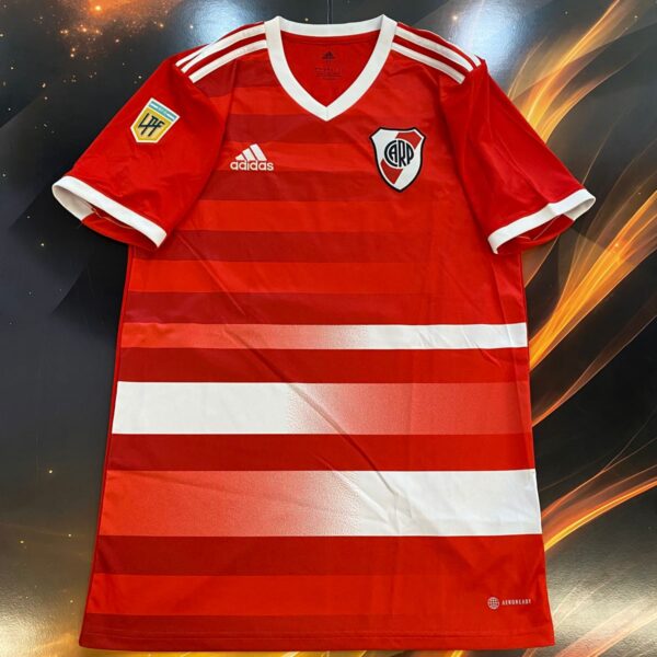 Camiseta alternativa de  river plate 022 8 palavecino talle S