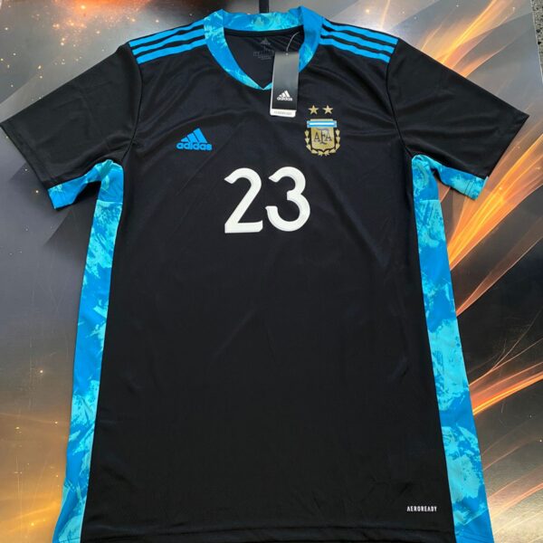 Camiseta de arquero de la  seleccion argentina 23 martinez talle L