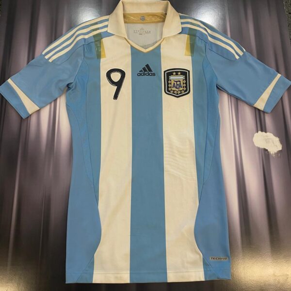 Camiseta de la seleccion argentina versión jugador techfit  2012 9 talle M