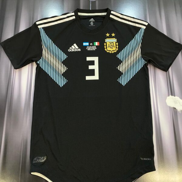 Camiseta alternativa de la seleccion argentina versión jugador  2018 3 tagliafico talle 6