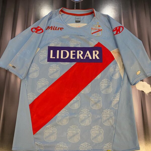 Camiseta de arsenal de sarandí 2006 10 gomez talle L