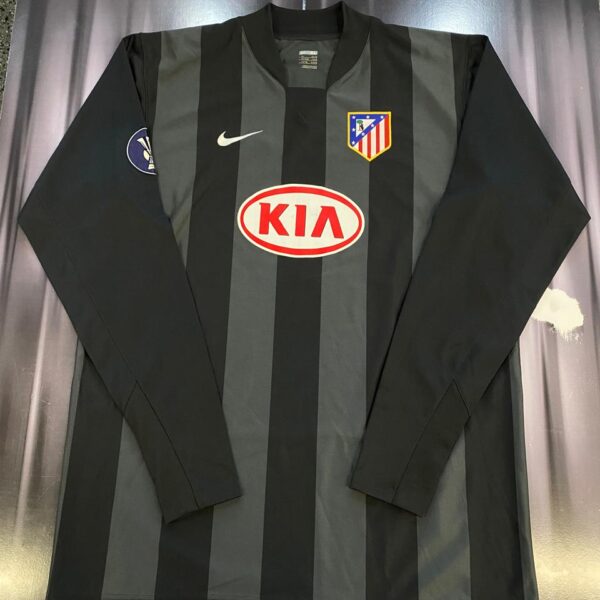 Buzo de arquero del  atletico madrid 25 leo franco talle XL