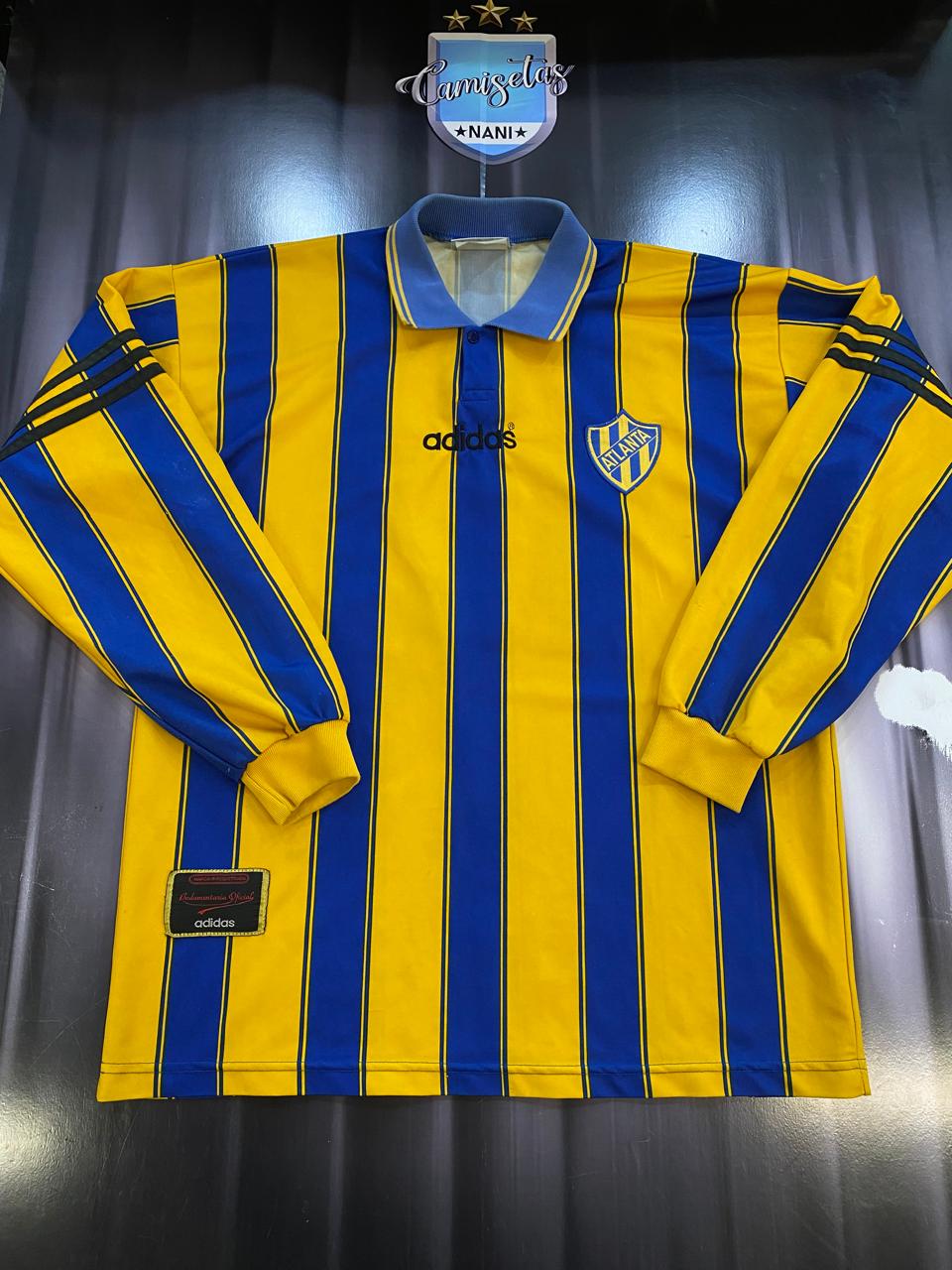 Camiseta mangas largas de atlanta 1997 1998 10 talle