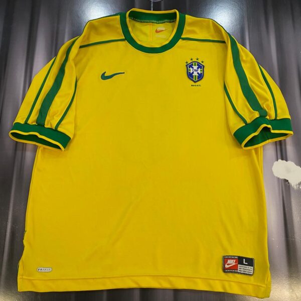 Camiseta de la seleccion de brasil  1998  6 talle L