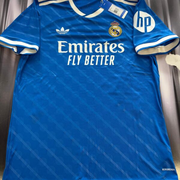 Nueva camiseta alternativa del  real madrid 2025 30 mastantuono