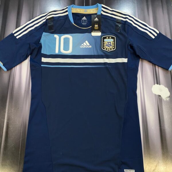 Camiseta alternativa de la seleccion argentina 2011 versión jugador techfit 10  messi talle 10