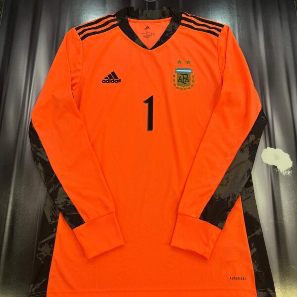 buzo de arquero de la seleccion argentina 1 armani talle L