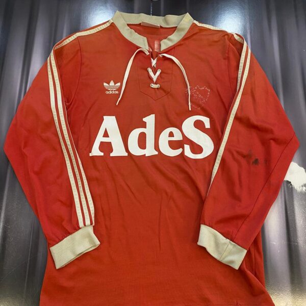 Camiseta mangas largas de independiente 1995 10 nro pintura talle 3