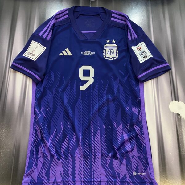 Camiseta alternativa de la seleccion argentina 9 alvarez talle S