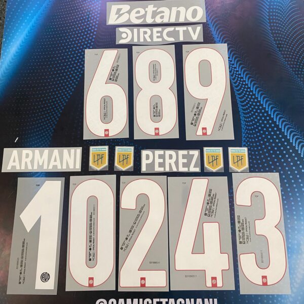 Números y nombres de River Plate alternativa 2025 oficiales! Precio por UNIDAD! detallar en nota de pedido jugador de los disponibles en stock (copia)
