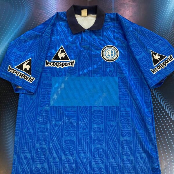 Camiseta de belgrano años 90 2 nro pintura talle 4