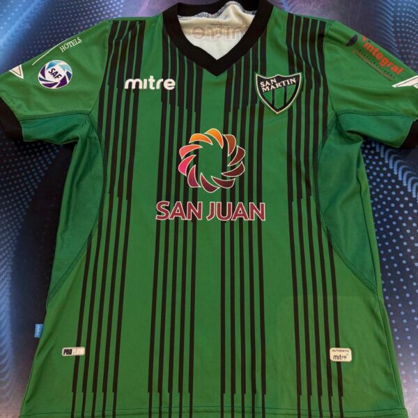 Camiseta de san martin de san juan utileria 10 mosca talle L