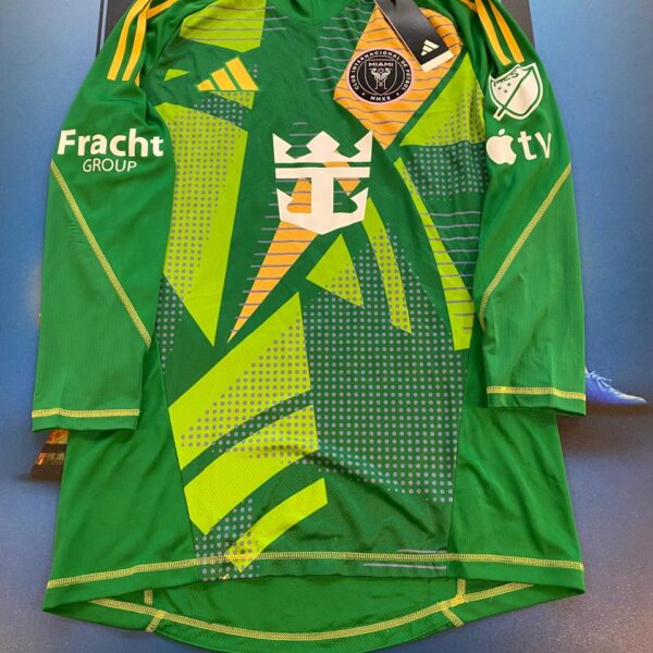 Buzo de arquero de Inter miami talle L 19 ustari !