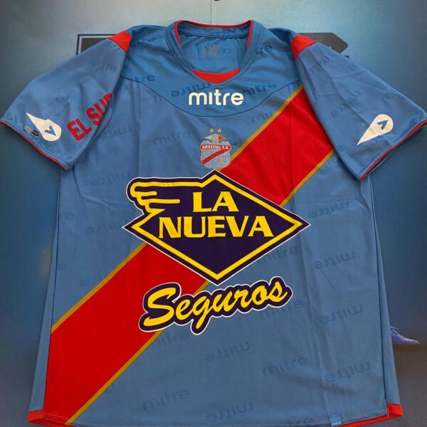 Camiseta de arsenal 2010 utileria 21 talle L