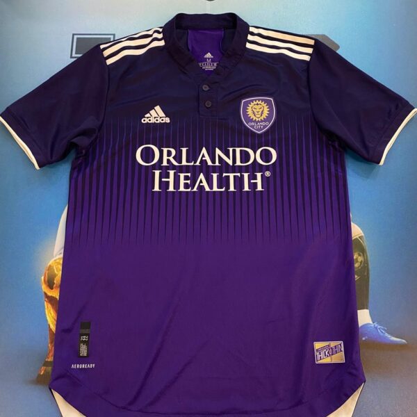 Camiseta del orlando city 2022 versión jugador 7 pato talle M
