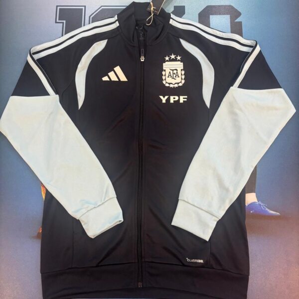 campera de la seleccion argentina 2026 talle M