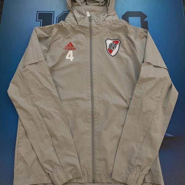 Rompevientos de  river plate 4 talle M