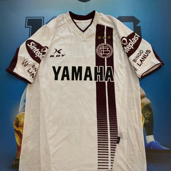 Camiseta de lanus utileria usada por 22 ortiz talle M