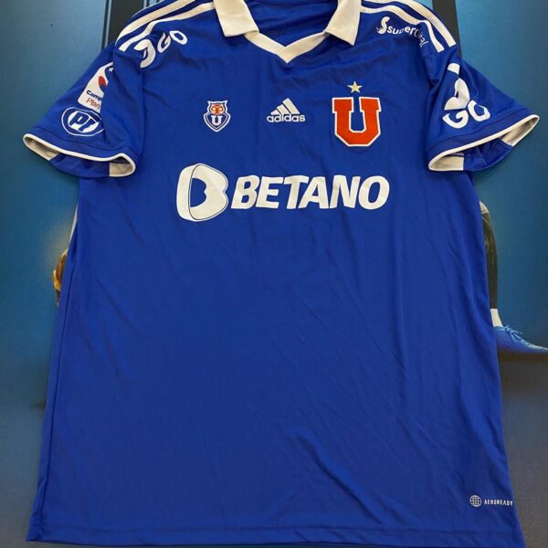 Camiseta de la u de chile talle M 10  utileria!
