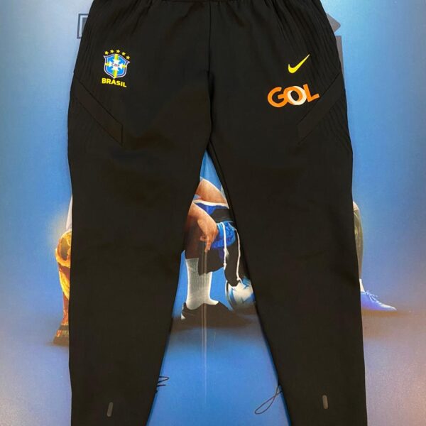 Pantalón largo de entrenamiento de la  seleccion de brasil utileria talle XL