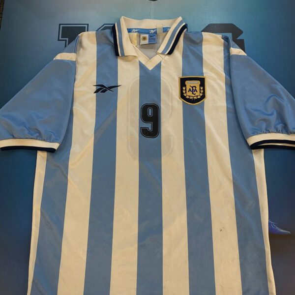 Camiseta de la seleccion argentina 1999 9 batistuta talle XL
