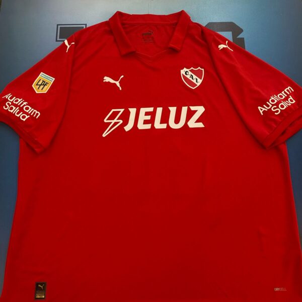 Camiseta de independiente 26 lomonaco talle XXL