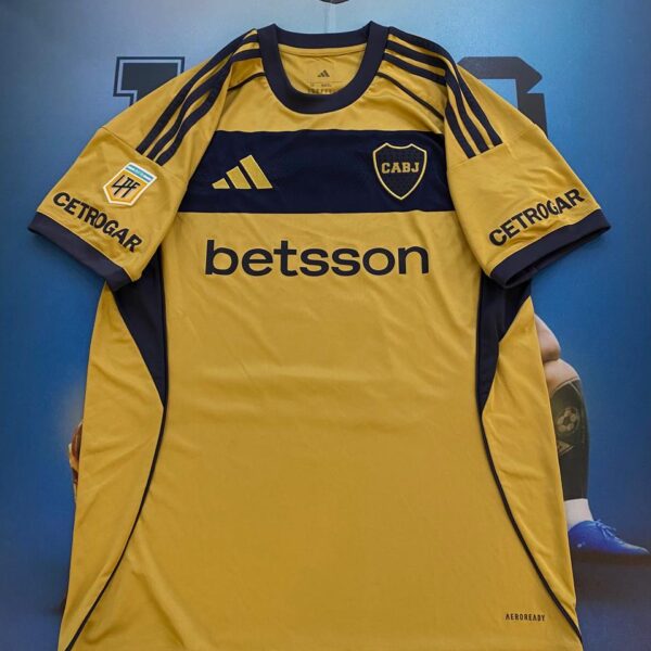 Camiseta alternativa de boca juni̇ors  5  paredes talle M