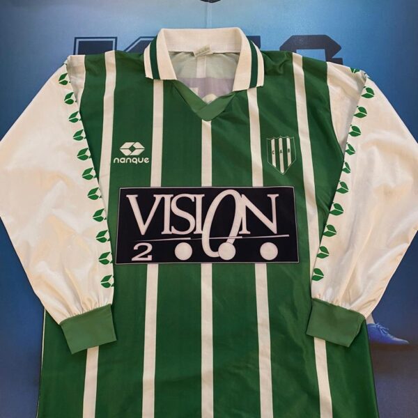 Camiseta mangas largas de banfield 8 talle L
