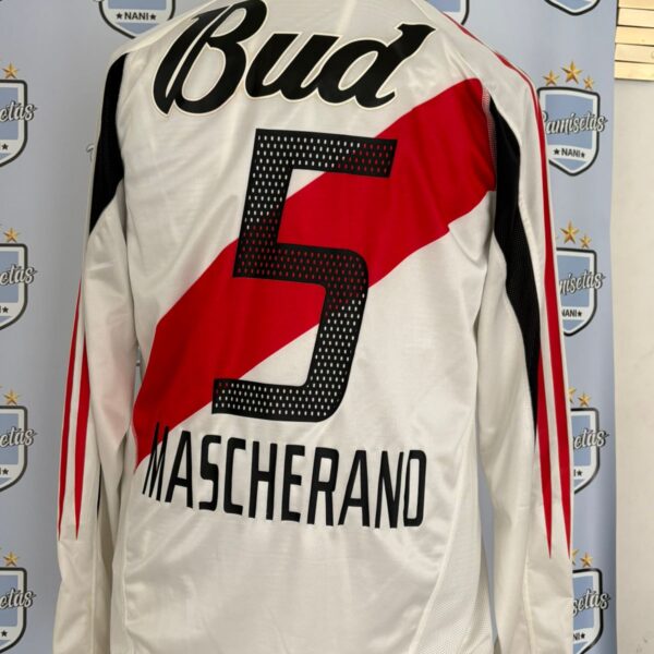 Camiseta titular manga larga de River Plate 2003 2004 doble tela de utileria - talle M número 5 Mascherano