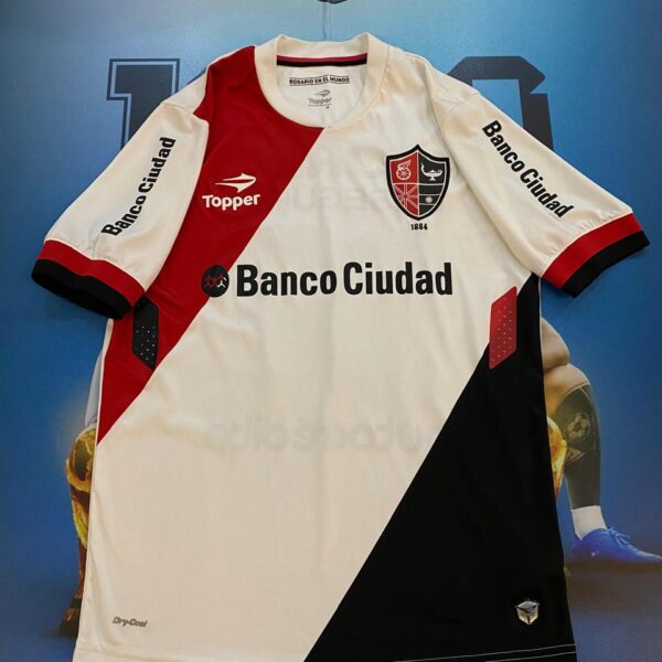 Camiseta alternativa de  newells 2014 2015  20 talle M