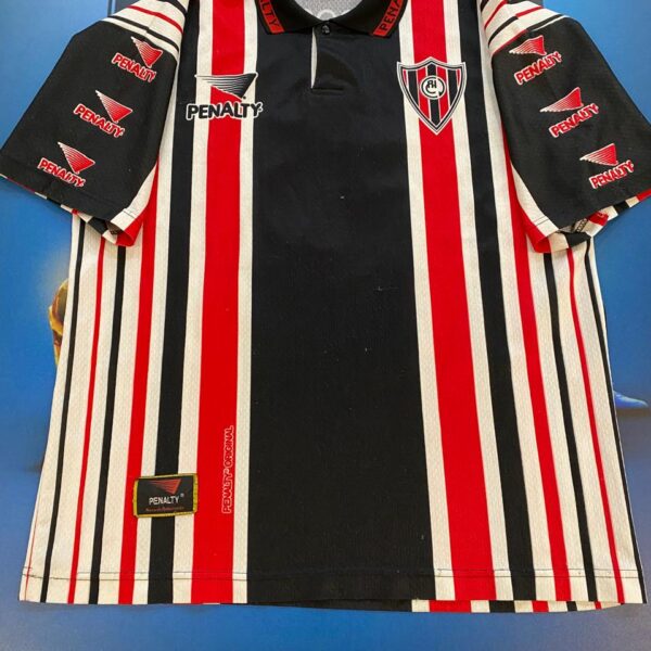 Camiseta de  chacarita jrs año 2000 original de época talle L 9 !