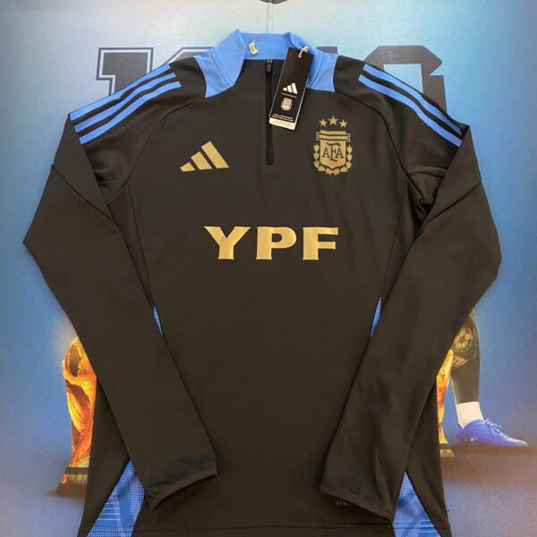 Buzo medio cierre de entrenamiento de la seleccion argentina  talle S