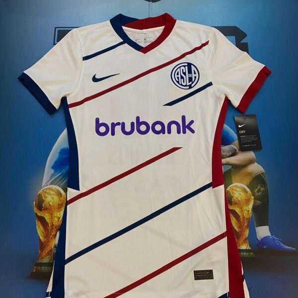 Camiseta alternativa de san lorenzo versión jugador 10 barrios talle S