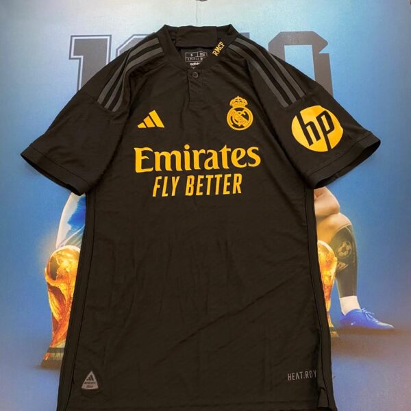 Camiseta alternativa del real madrid versión jugador 2023 11 rodrygo talle S