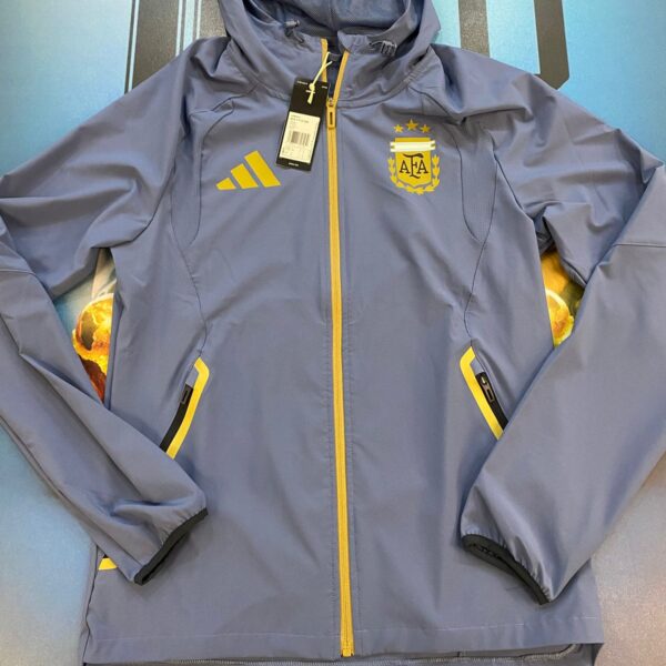 Campera de concentración de la selección argentina 2026 talle S