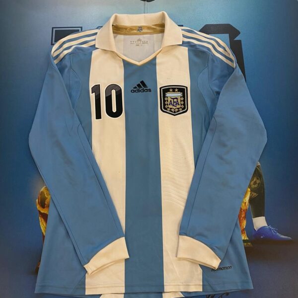 Camiseta mangas largas de la seleccion argentina  formotion 10 messi talle M